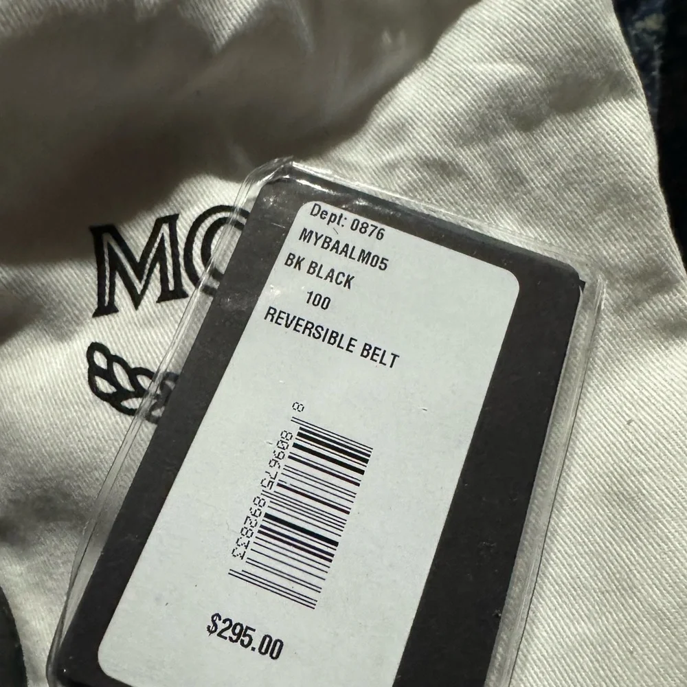 MCM Reversible Belt -MENA M REVERSIBLE BELT 2.5 CM IN‎ VISETOS Size 100
